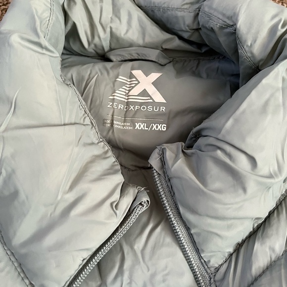 ZeroXposur Women's Light Sage Quilted Vest - Picture 3 of 4